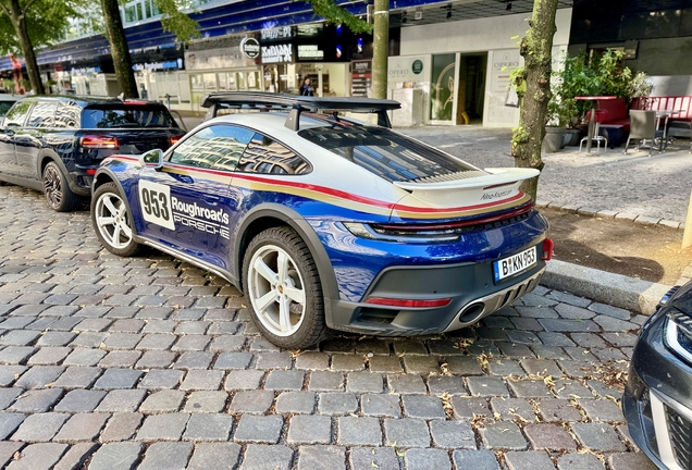 Porsche 992 Dakar