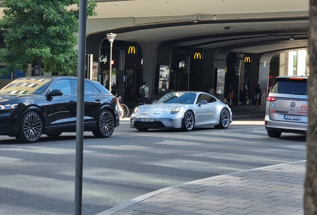 Porsche 992 GT3 Touring MkII