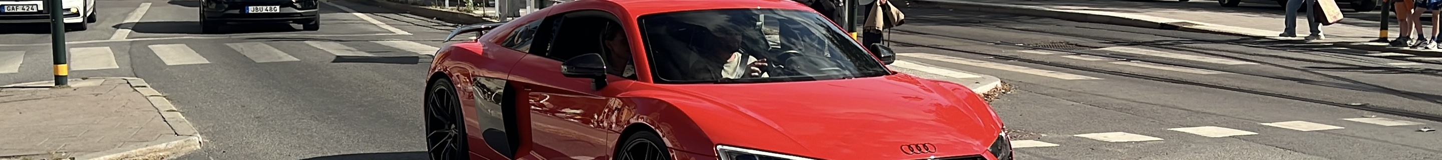 Audi R8 V10 Plus 2015