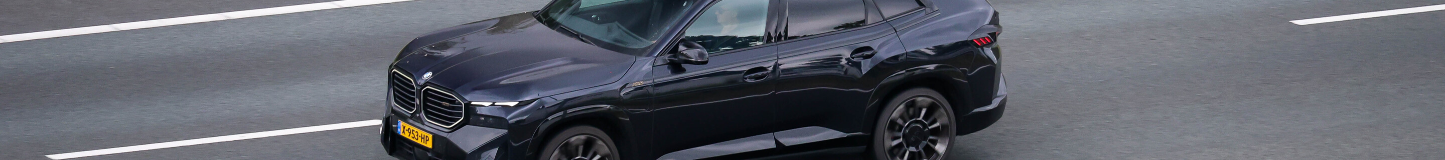 BMW XM G09