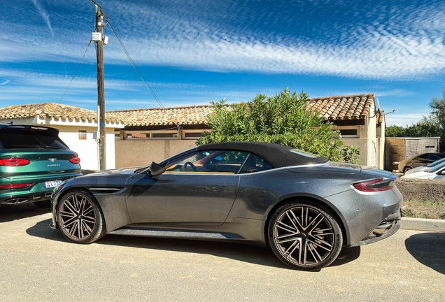 Aston Martin DB12 Volante