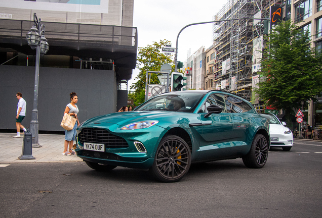 Aston Martin DBX