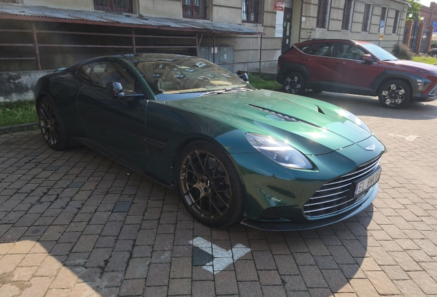 Aston Martin Vanquish 2025