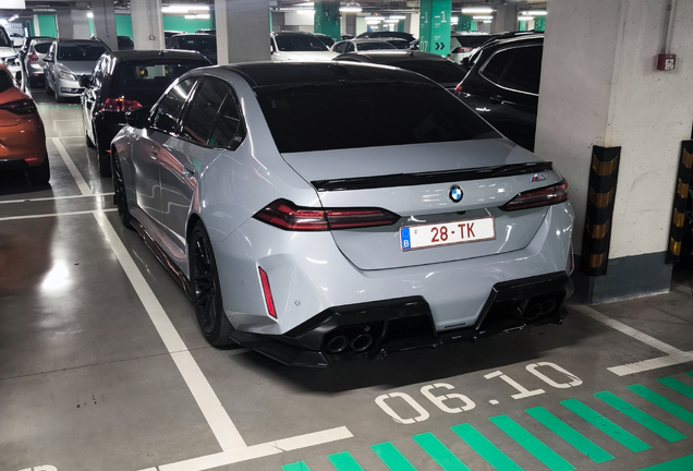 BMW M5 G90