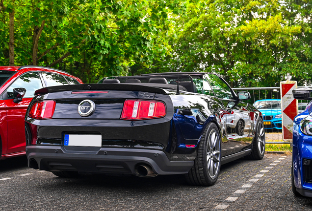 Ford Mustang GT Convertible 2011