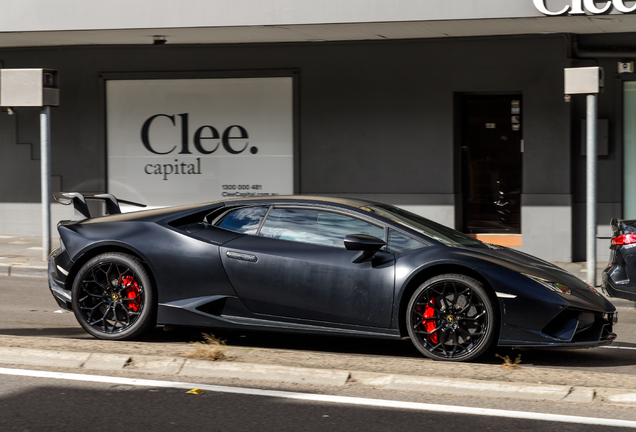 Lamborghini Huracán LP640-4 Performante