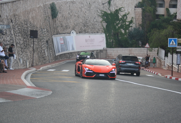 Lamborghini Revuelto