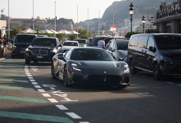 Maserati MC20