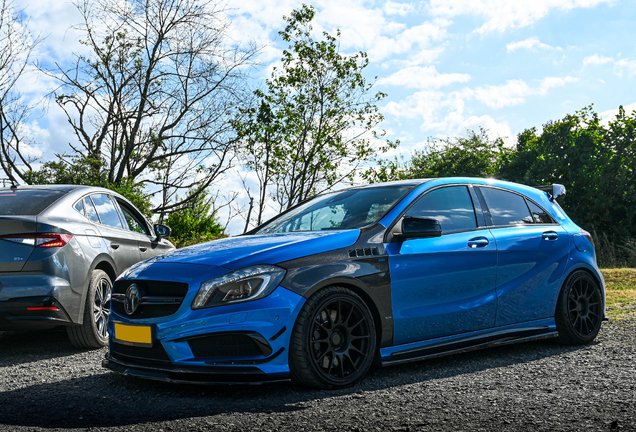 Mercedes-Benz A 45 AMG