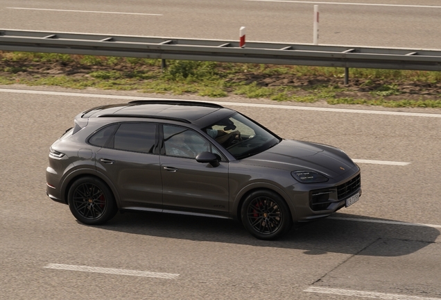 Porsche 9YA Cayenne GTS MkII