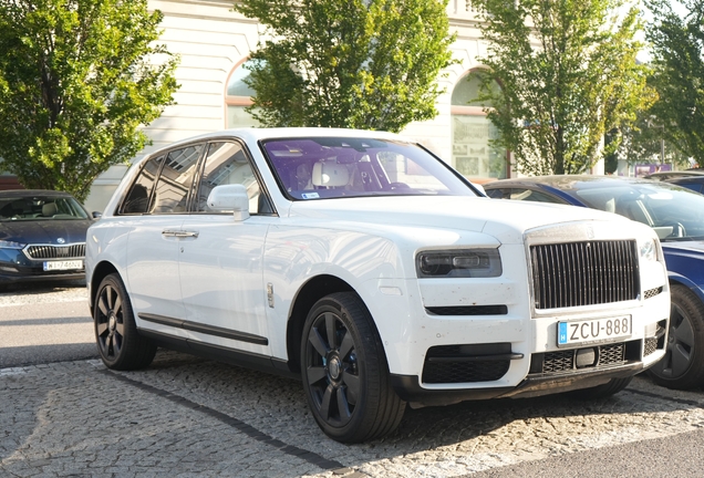 Rolls-Royce Cullinan Frozen Lakes Edition