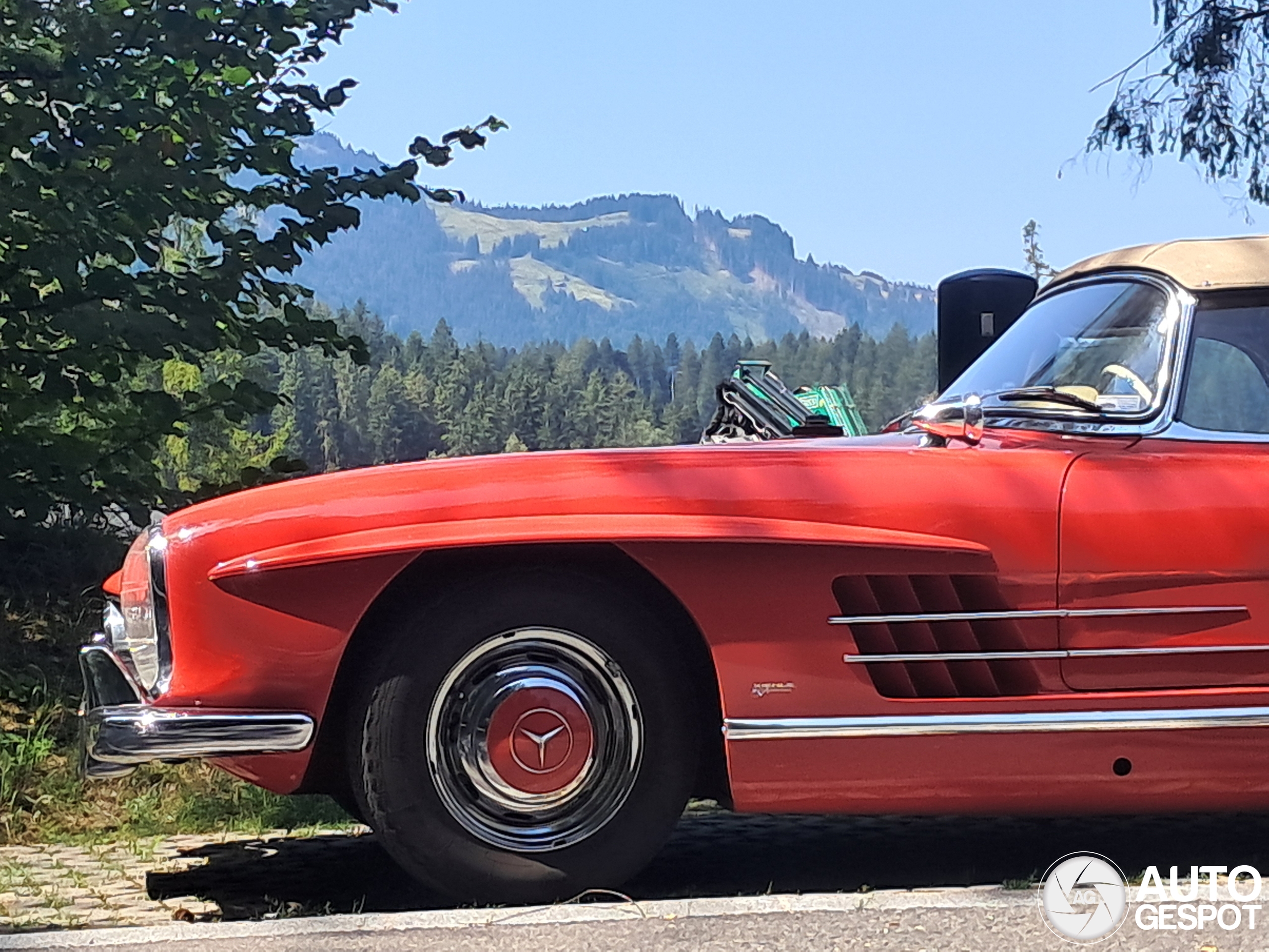 Mercedes-Benz 300SL Roadster