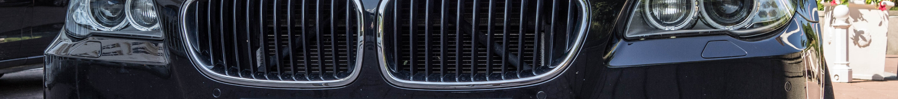 BMW M5 F10 2011