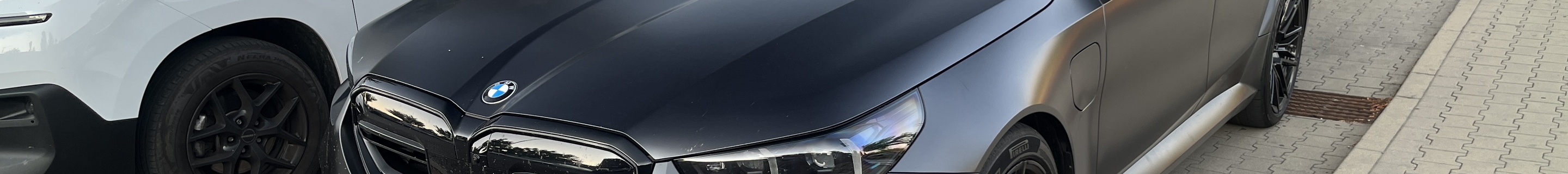 BMW M5 G90