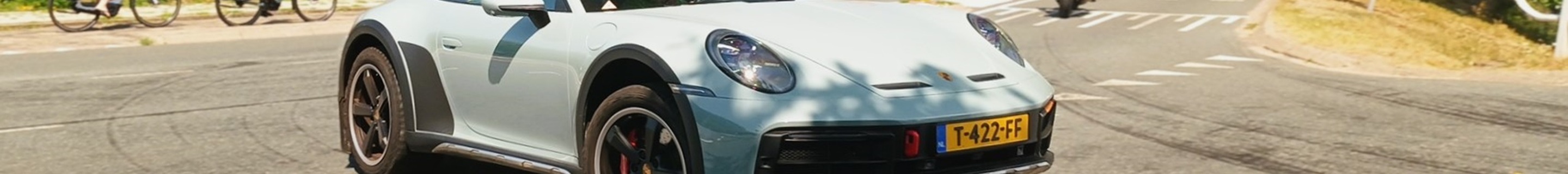 Porsche 992 Dakar