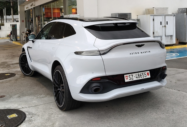 Aston Martin DBX