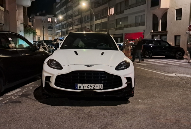Aston Martin DBX707