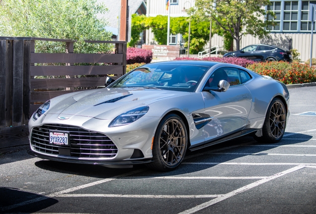 Aston Martin Vanquish 2025