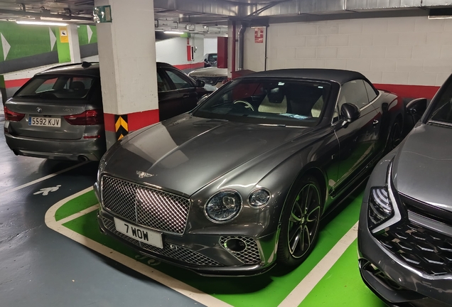 Bentley Continental GTC 2019 Mulliner