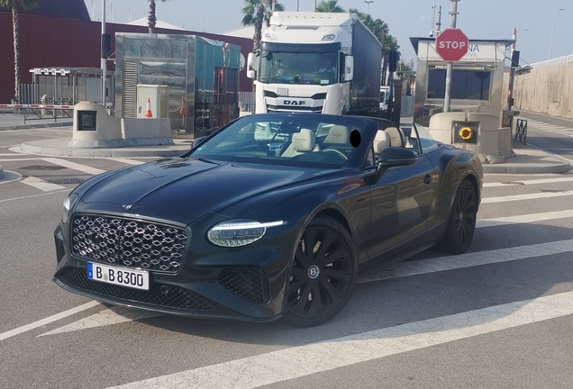 Bentley Continental GTC Mulliner 2025