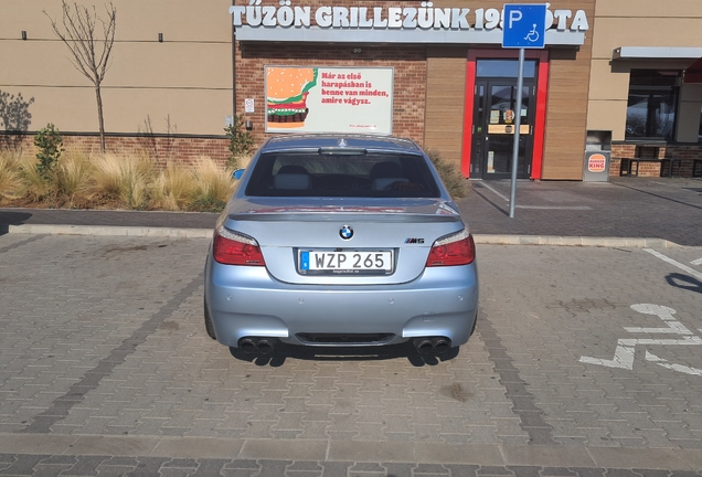 BMW M5 E60 2005