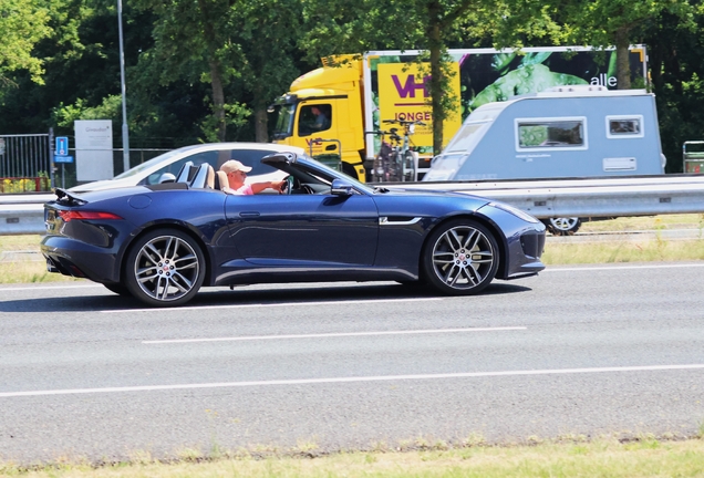 Jaguar F-TYPE S Convertible