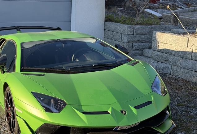 Lamborghini Aventador LP770-4 SVJ