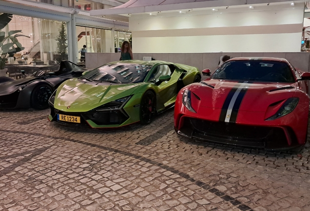Lamborghini Revuelto