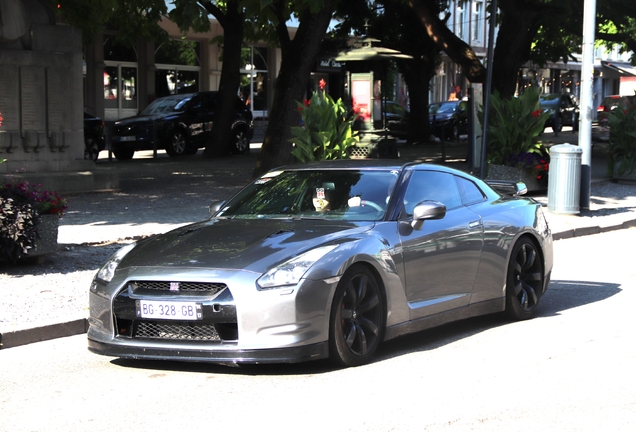 Nissan GT-R