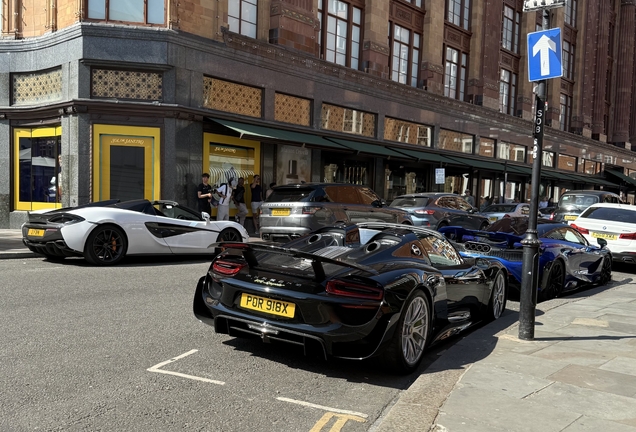 Porsche 918 Spyder Weissach Package
