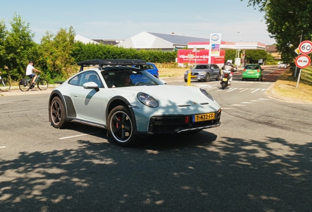 Porsche 992 Dakar