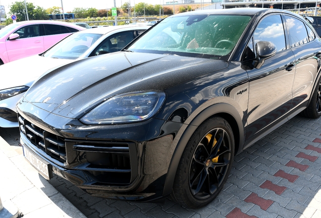 Porsche Cayenne Coupé Turbo E-Hybrid