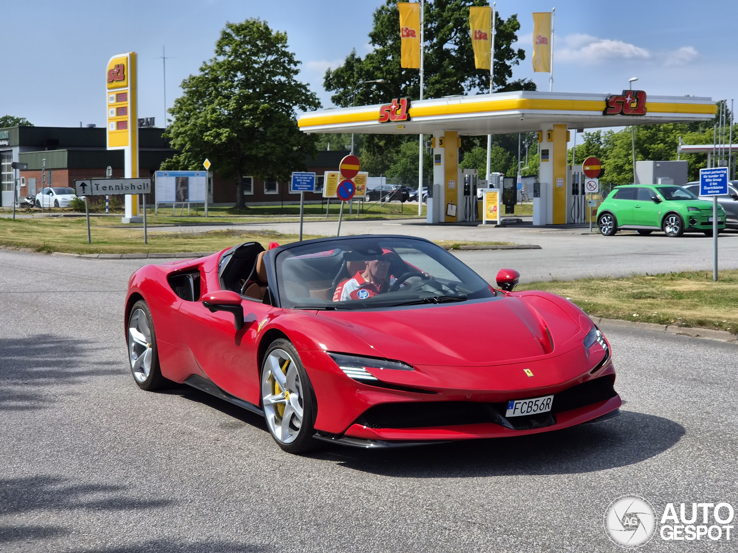 Ferrari SF90 Spider
