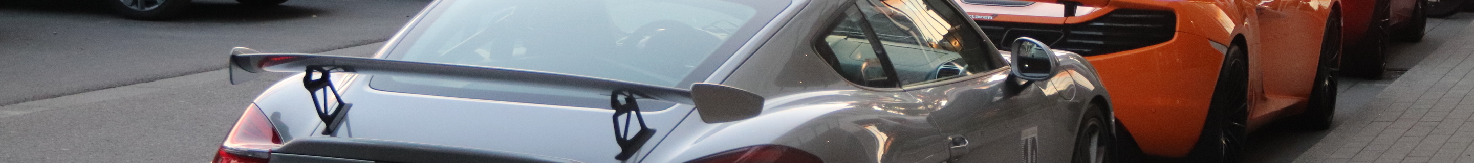 Porsche 981 Cayman GT4