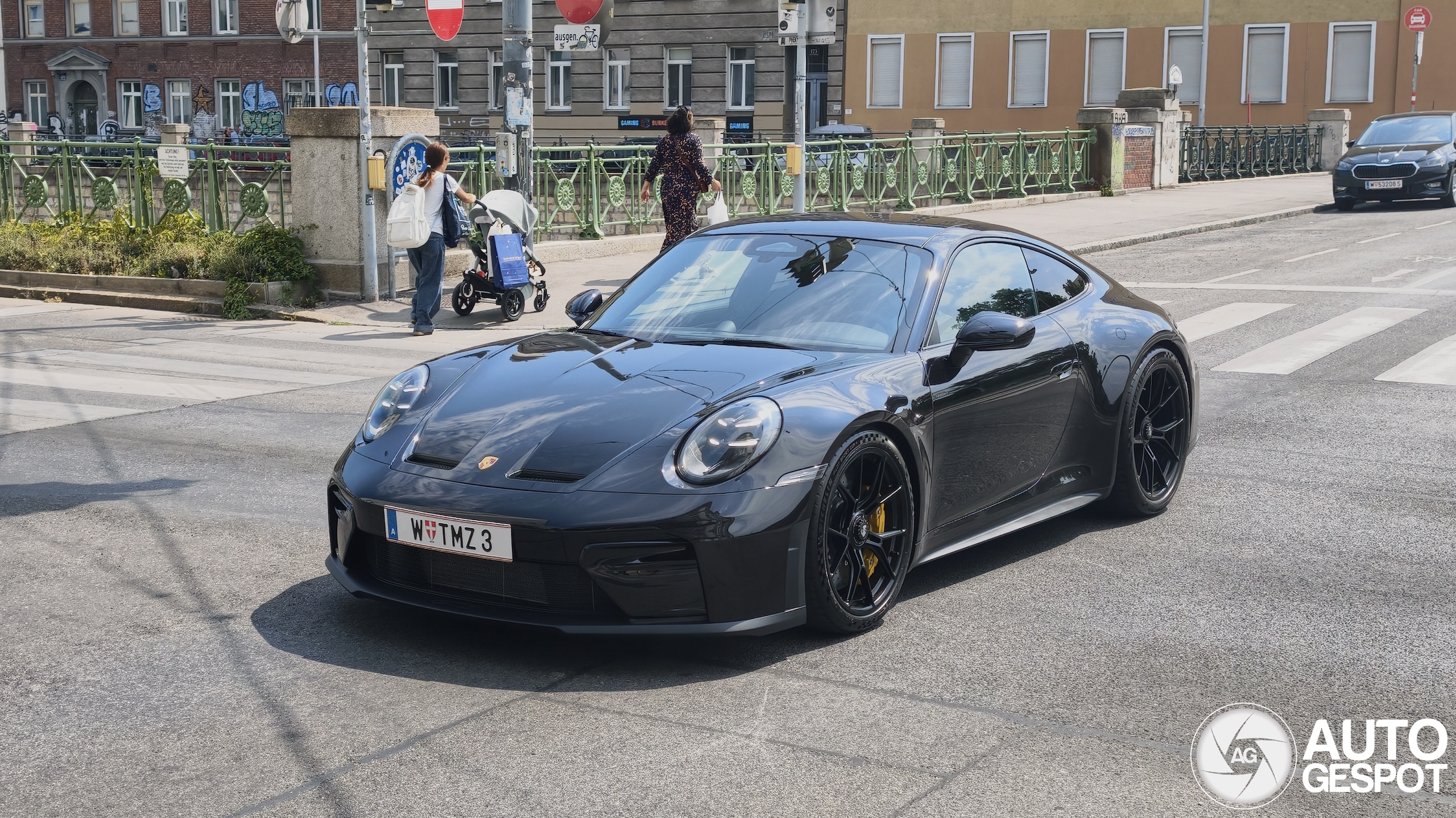 Porsche 992 GT3 Touring MkII