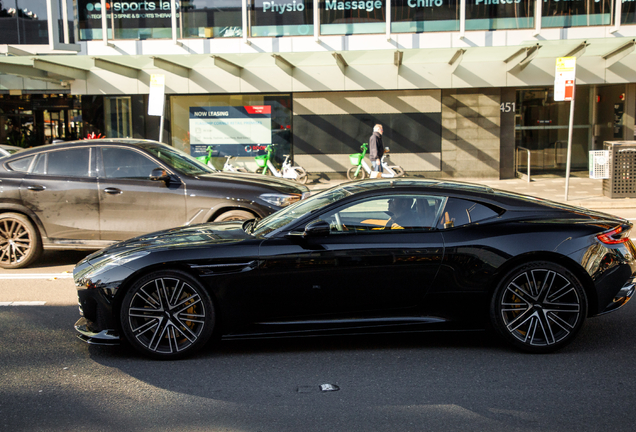 Aston Martin DB12