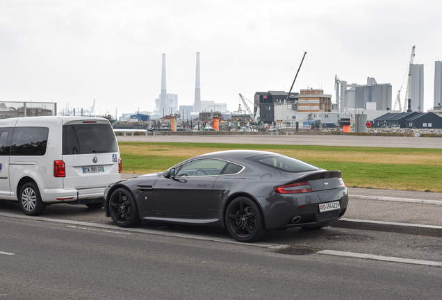 Aston Martin V8 Vantage 2012