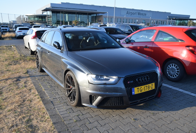 Audi RS4 Avant B8