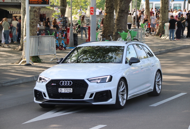 Audi RS4 Avant B9