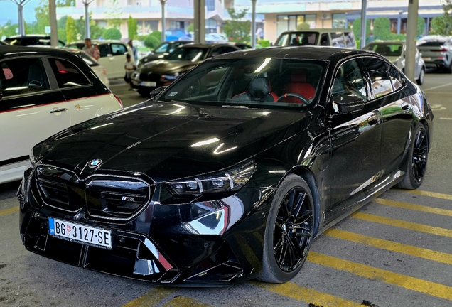 BMW M5 G90