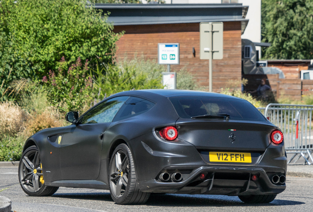 Ferrari FF