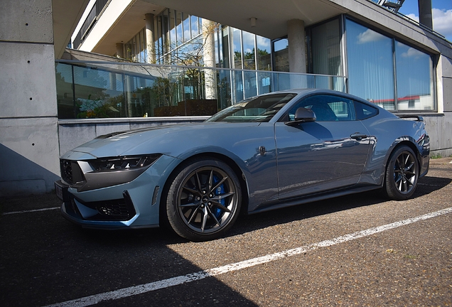 Ford Mustang Dark Horse 2024