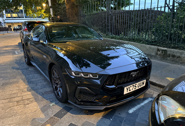 Ford Mustang GT 2024