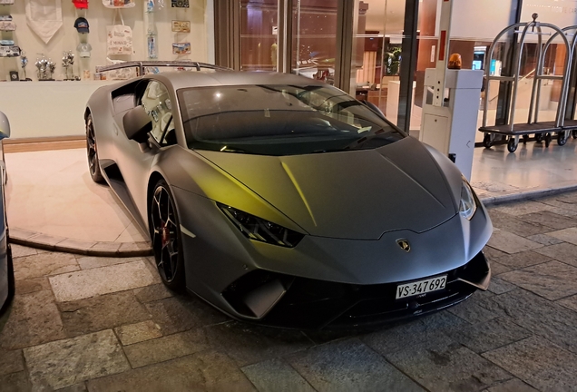 Lamborghini Huracán LP640-4 Performante