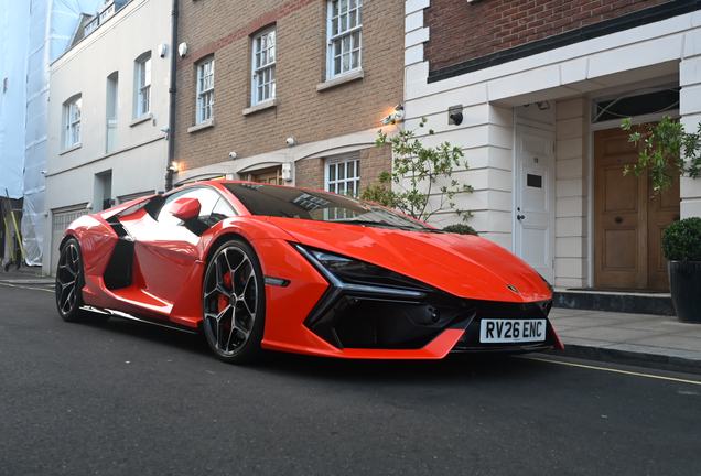Lamborghini Revuelto