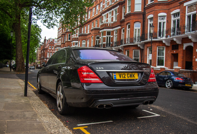 Mercedes-Benz S 65 AMG V221