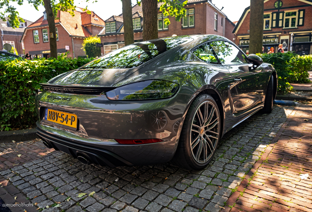 Porsche 718 Cayman S