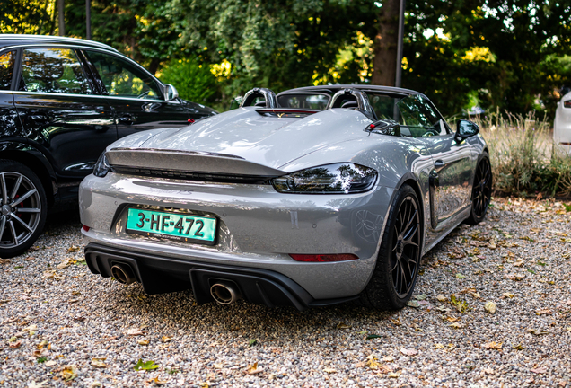 Porsche 718 Spyder RS