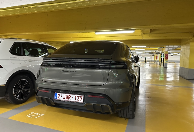Porsche Macan EV GTS