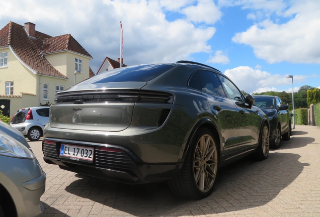 Porsche Macan EV Turbo